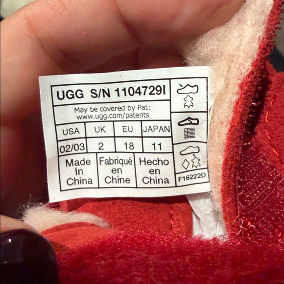 UGG red infant bootie and hat BNWT - Picture 4 of 4